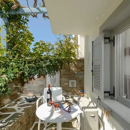 Sofi Отель Naxos City