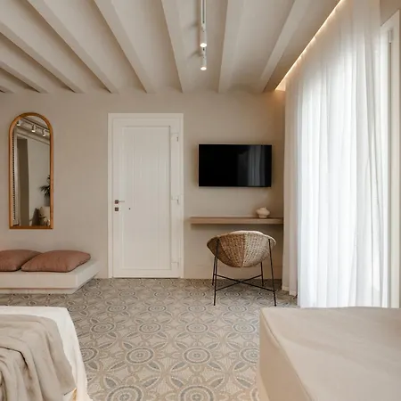 Sofi Hotel Naxos City